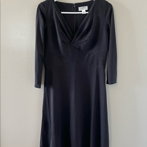 Ann Taylor Loft Black Long Sleeve Dress V Neck Size 6 Petite - Picture 1 of 7